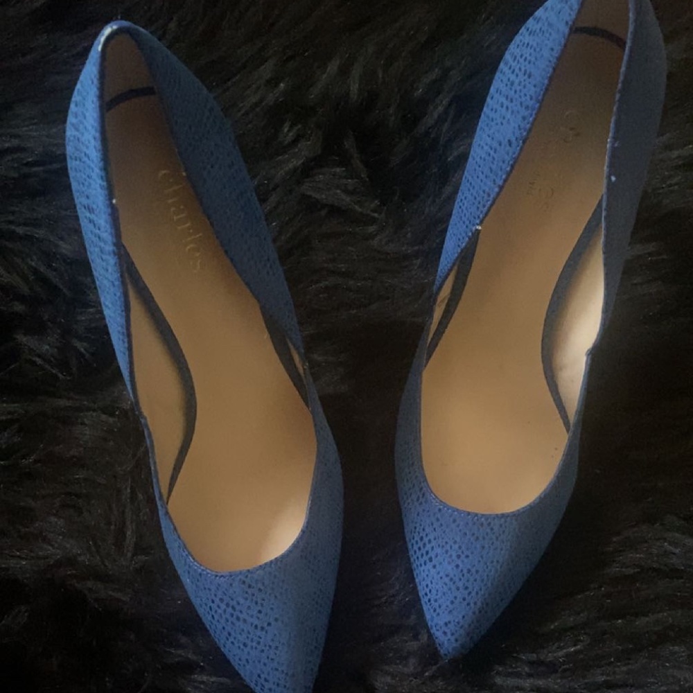HEELS !